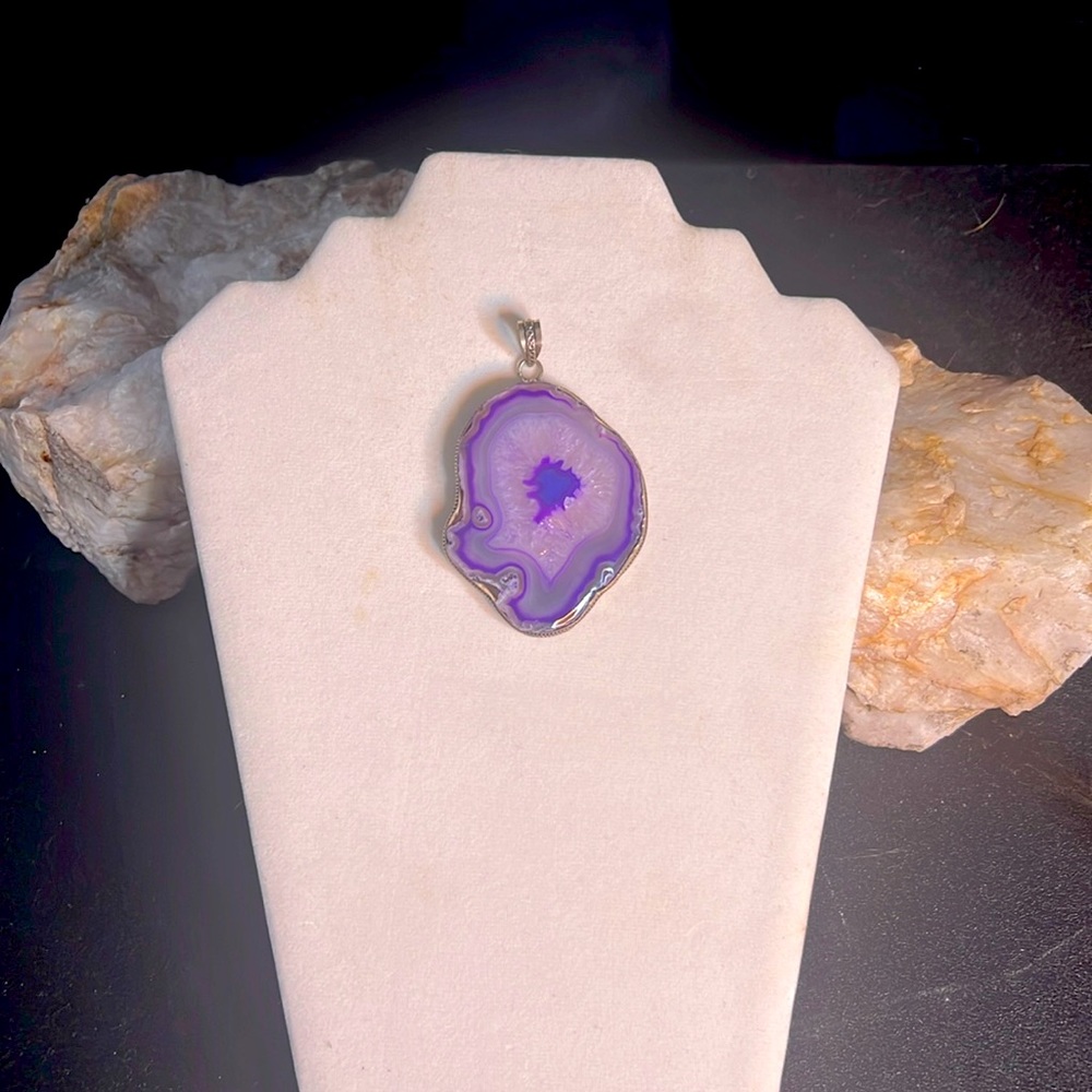Boho semi precious stone pendant for necklace